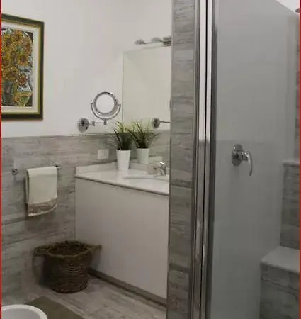 Trilocale Con 2 Bagni E Garage Zona Lago *